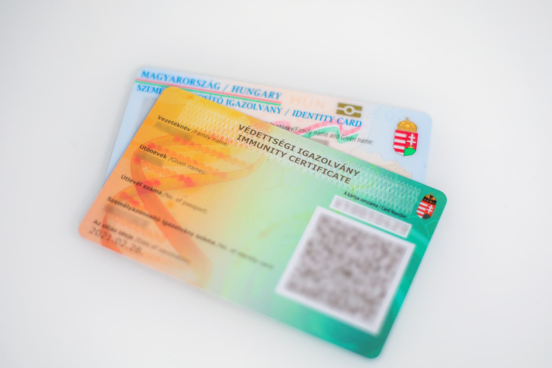 Kazahsztán érvényesnek ismerte el a magyar védettségi igazolványt
