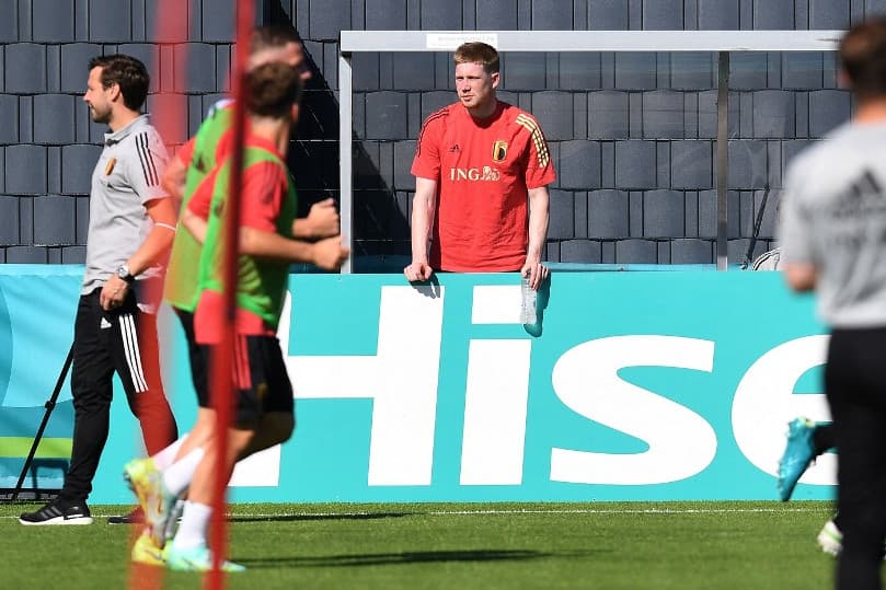 Edzésbe áll De Bruyne
