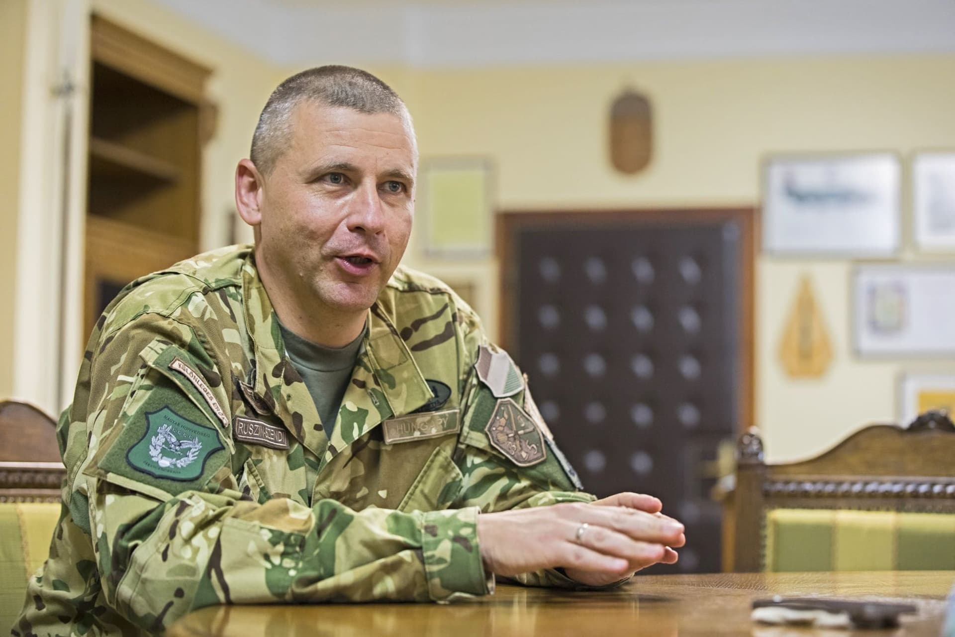 „Azért erősítjük a hadsereget, hogy ne akarjon senki belénk állni”