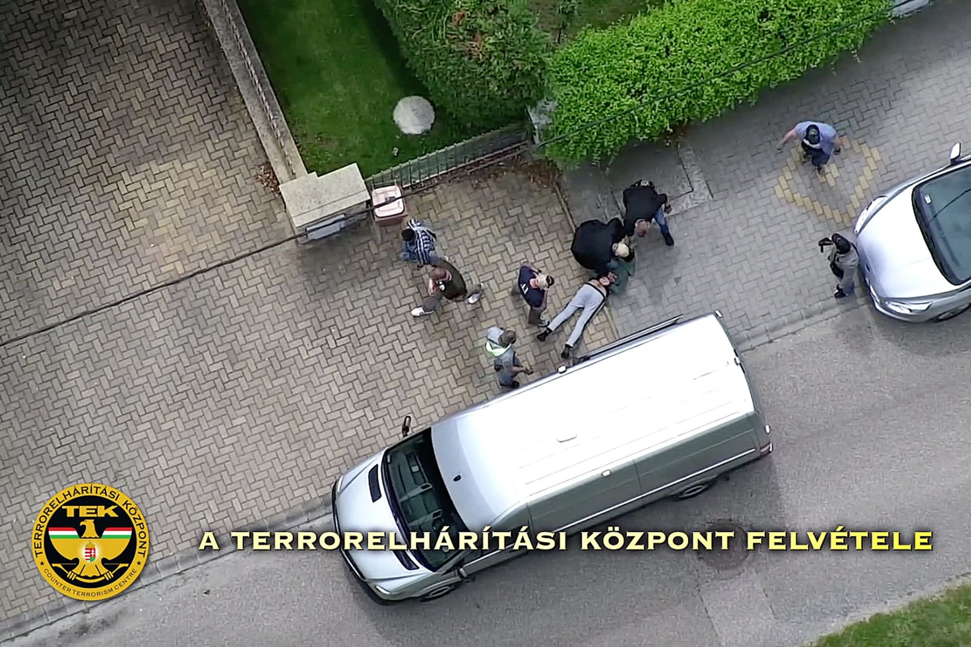 Túszejtésről tett bejelentés miatt vonult ki a TEK