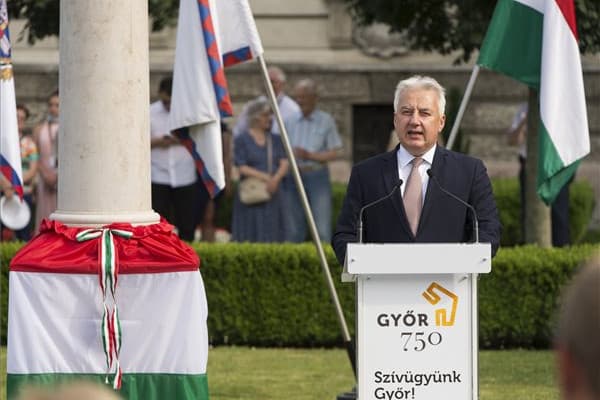 Semjén: Ami megtart, az a hűség a kereszténységhez és a hazához