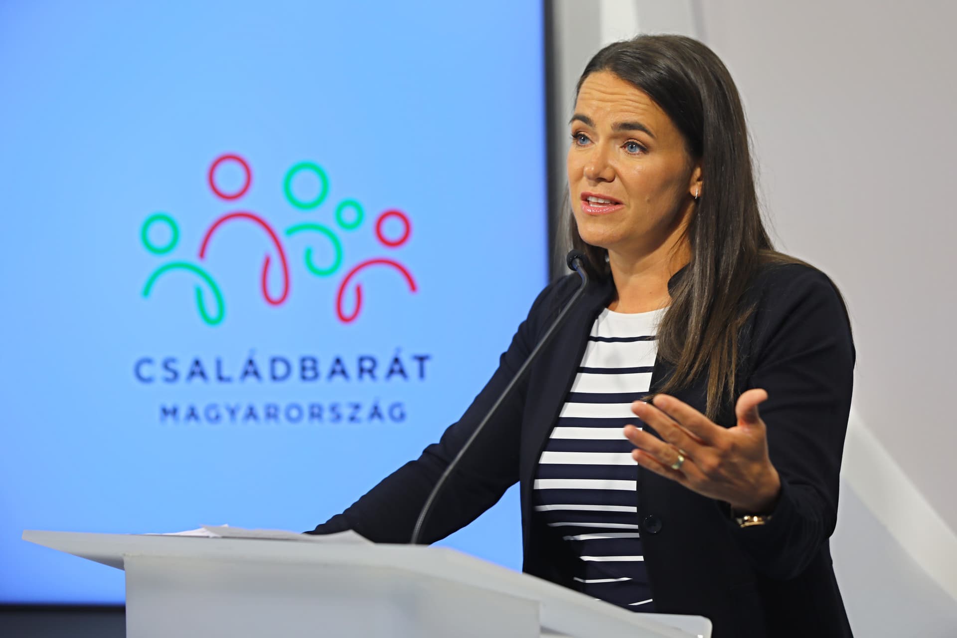 Saját jövőjükről mondanak le, akik a családtámogatás helyett a bevándorlást választják