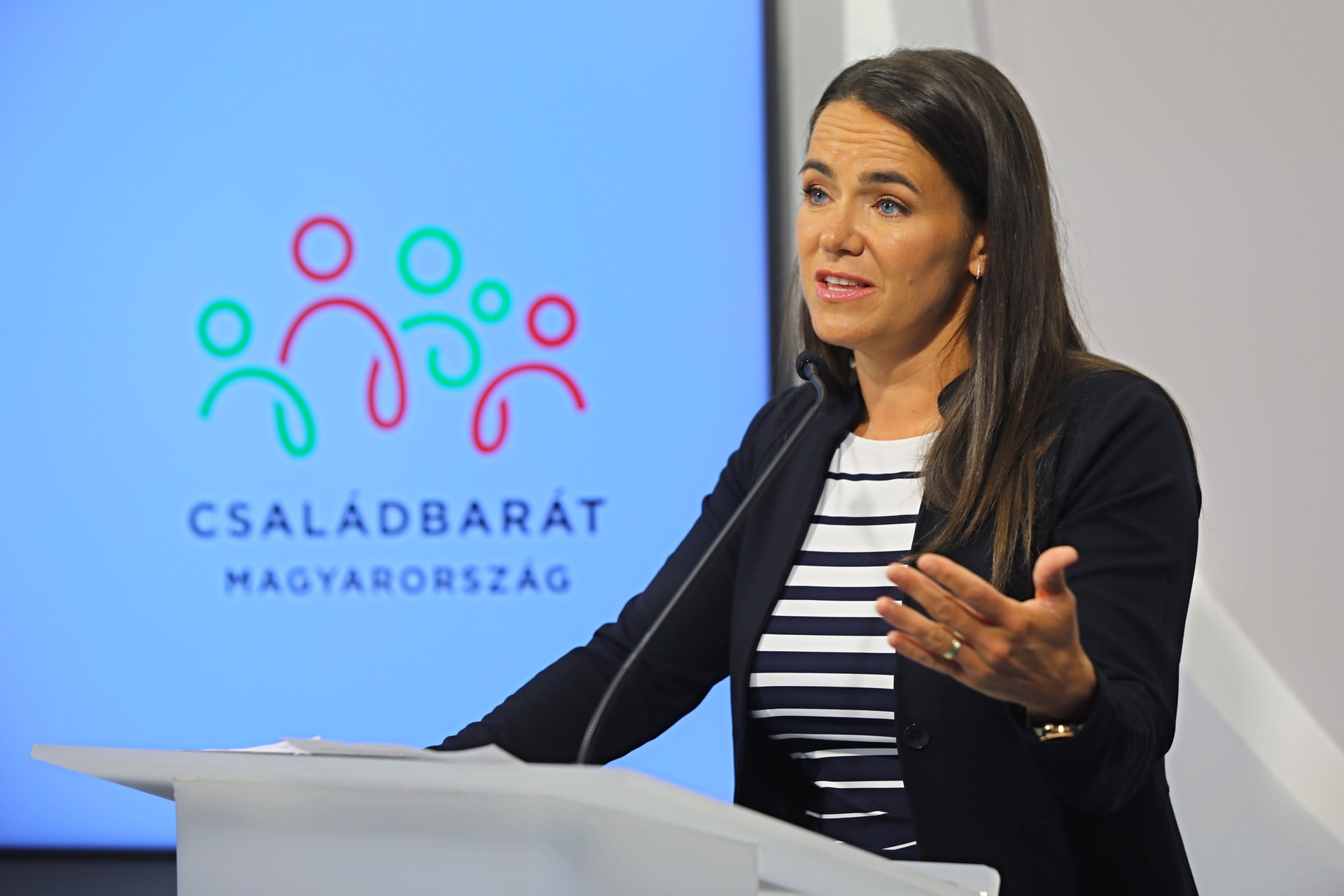 Saját jövőjükről mondanak le, akik a családtámogatás helyett a bevándorlást választják