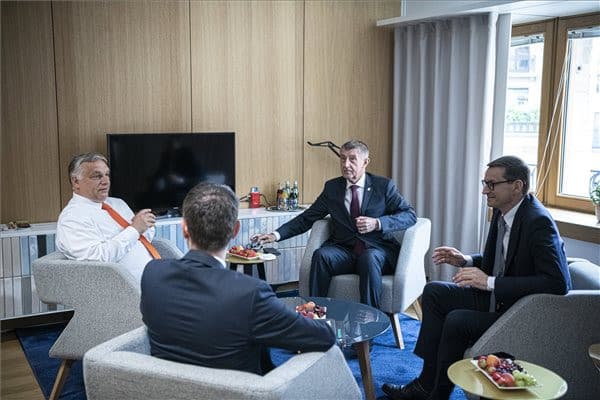 Orbán Viktor: Az új magyar szabályozás gyermek- és szülővédelmi törvény