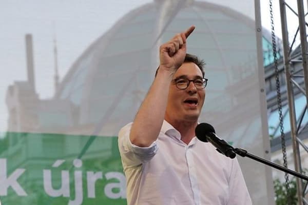 Gulyás Gergely: Karácsony álhíreket terjeszt, de lebukott