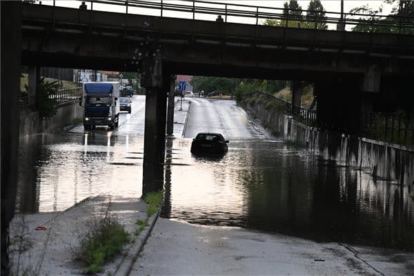 OKF: viharkárok miatt riasztották a tűzoltókat több vármegyében