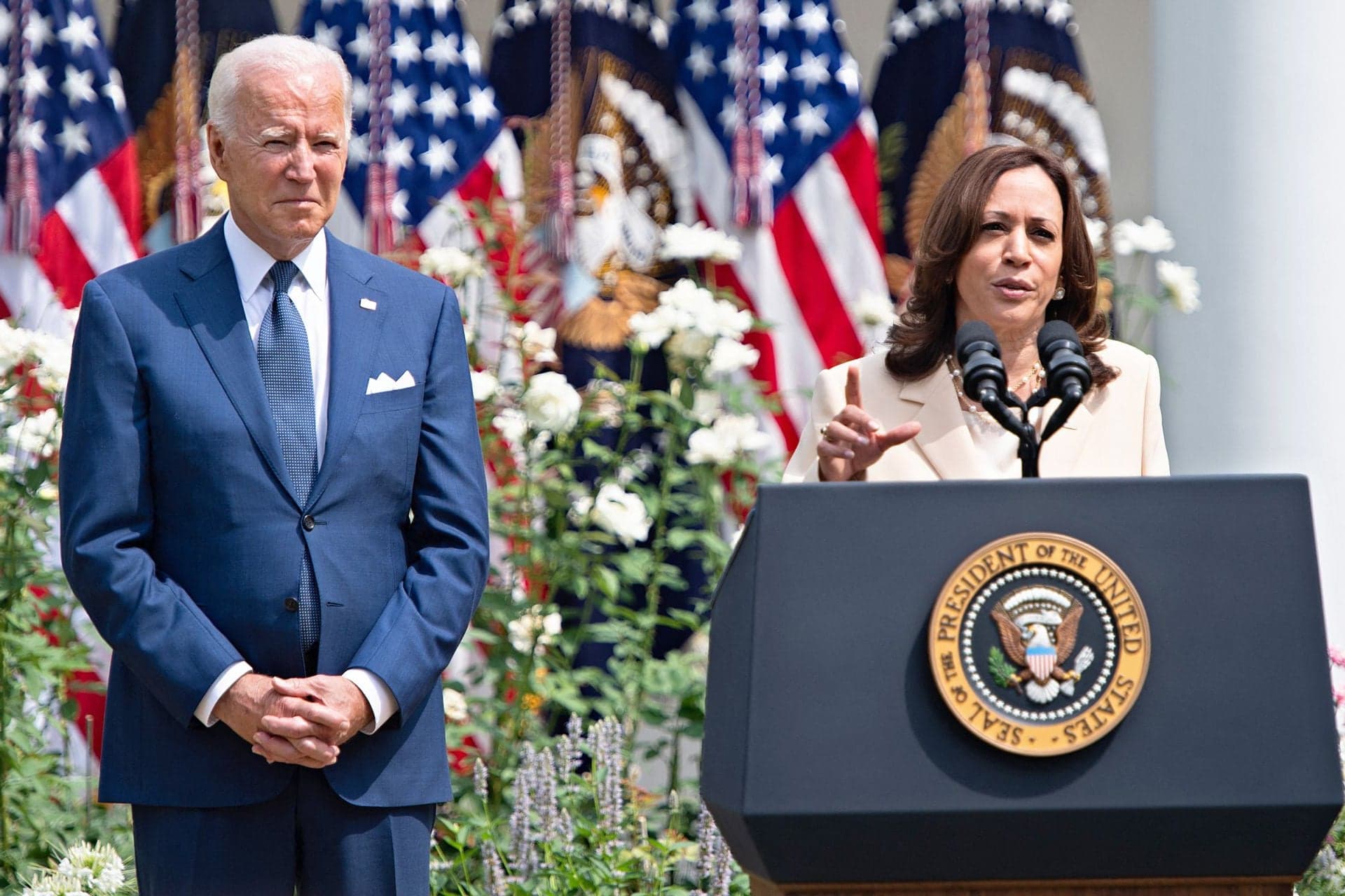 Egyre kínosabb helyzetben Biden