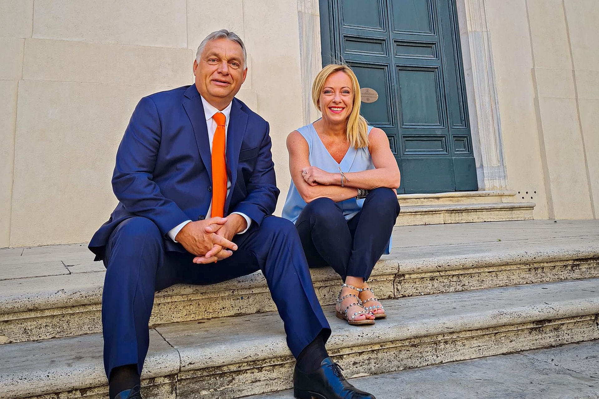 Orbán Viktor szövetségese nyerheti a választást