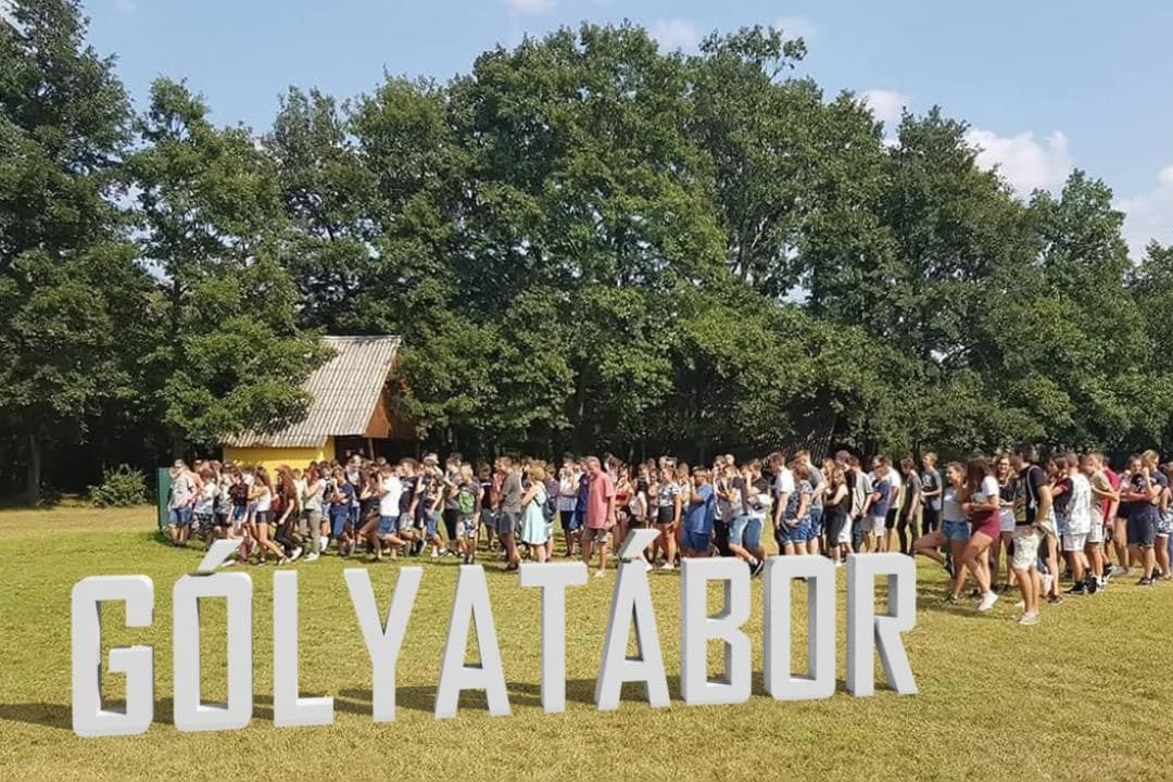 Ételfertőzést kaptak a gólyatáborozók, bezáratták a konyhát Balatonlellén