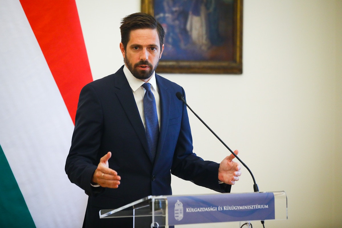 Már Frankfurtban van az Afganisztánból kimentett 26 magyar