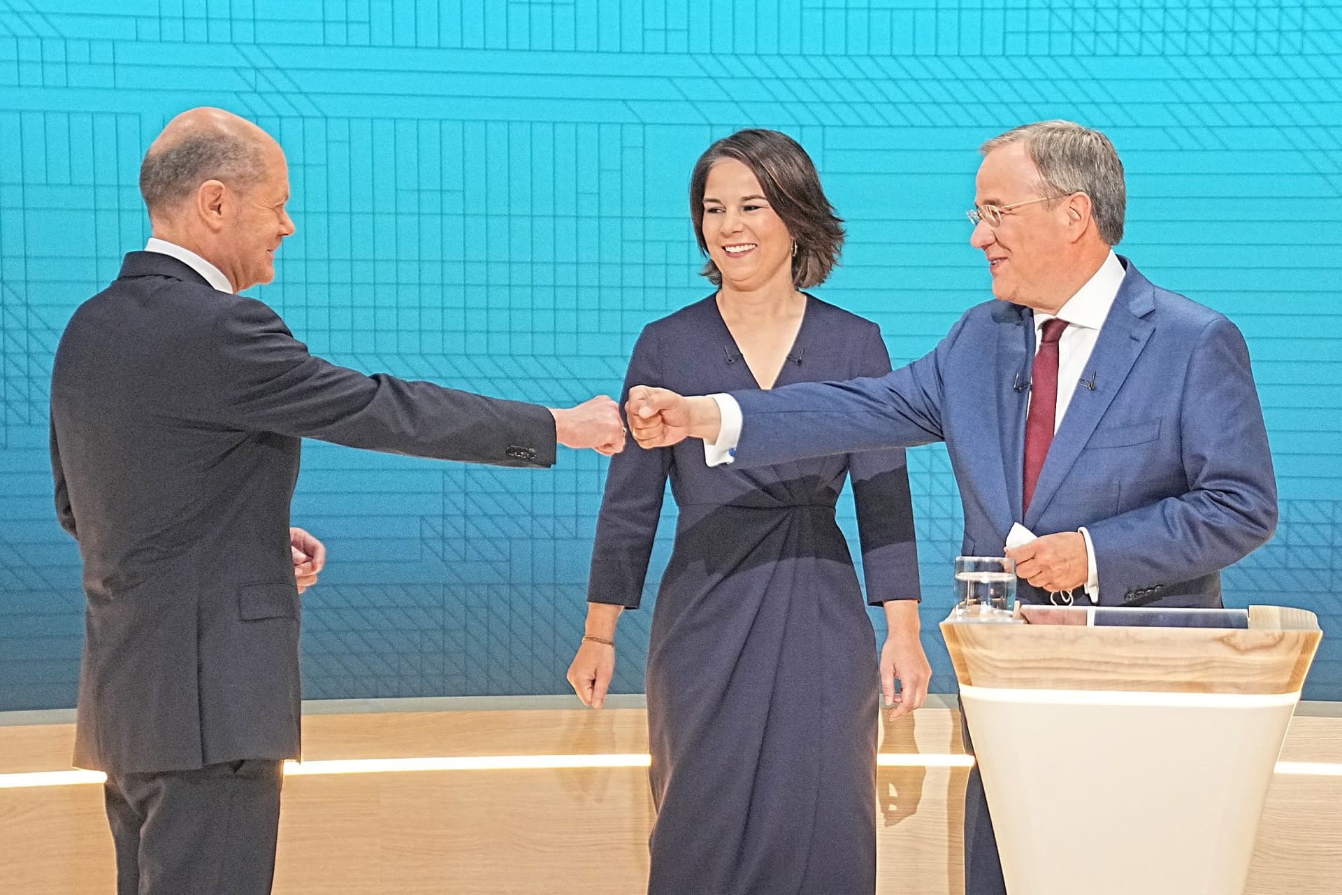 Folytatódott Olaf Scholz menetelése