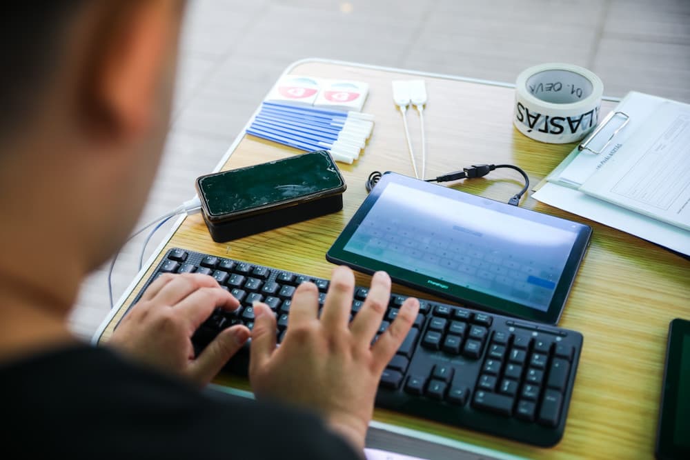 Két ezüstérmet szerzett a magyar csapat a Közép-európai Informatikai Diákolimpián