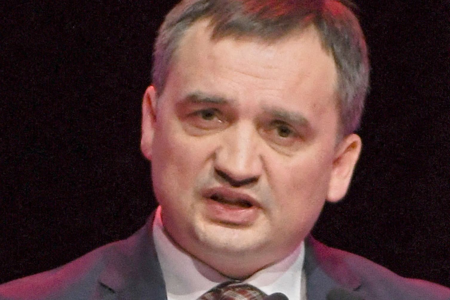 Lengyelország nem enged a zsarolásnak