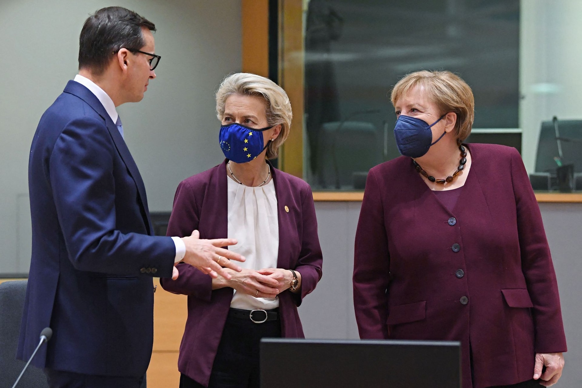 Az Európai Unió beavatkozott a belügyekbe