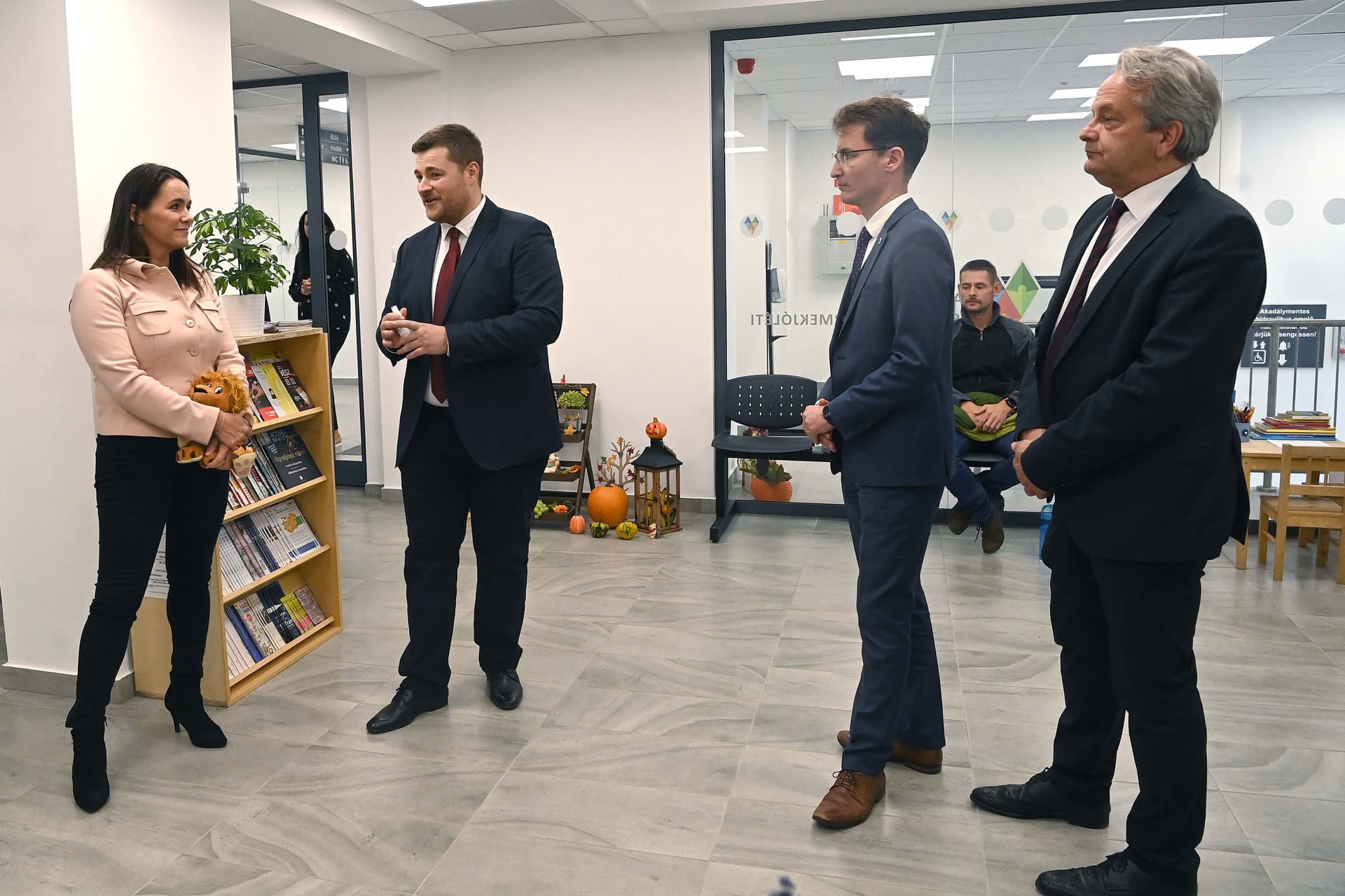 Novák Katalin: Fontos szolgálat a szociális dolgozóké