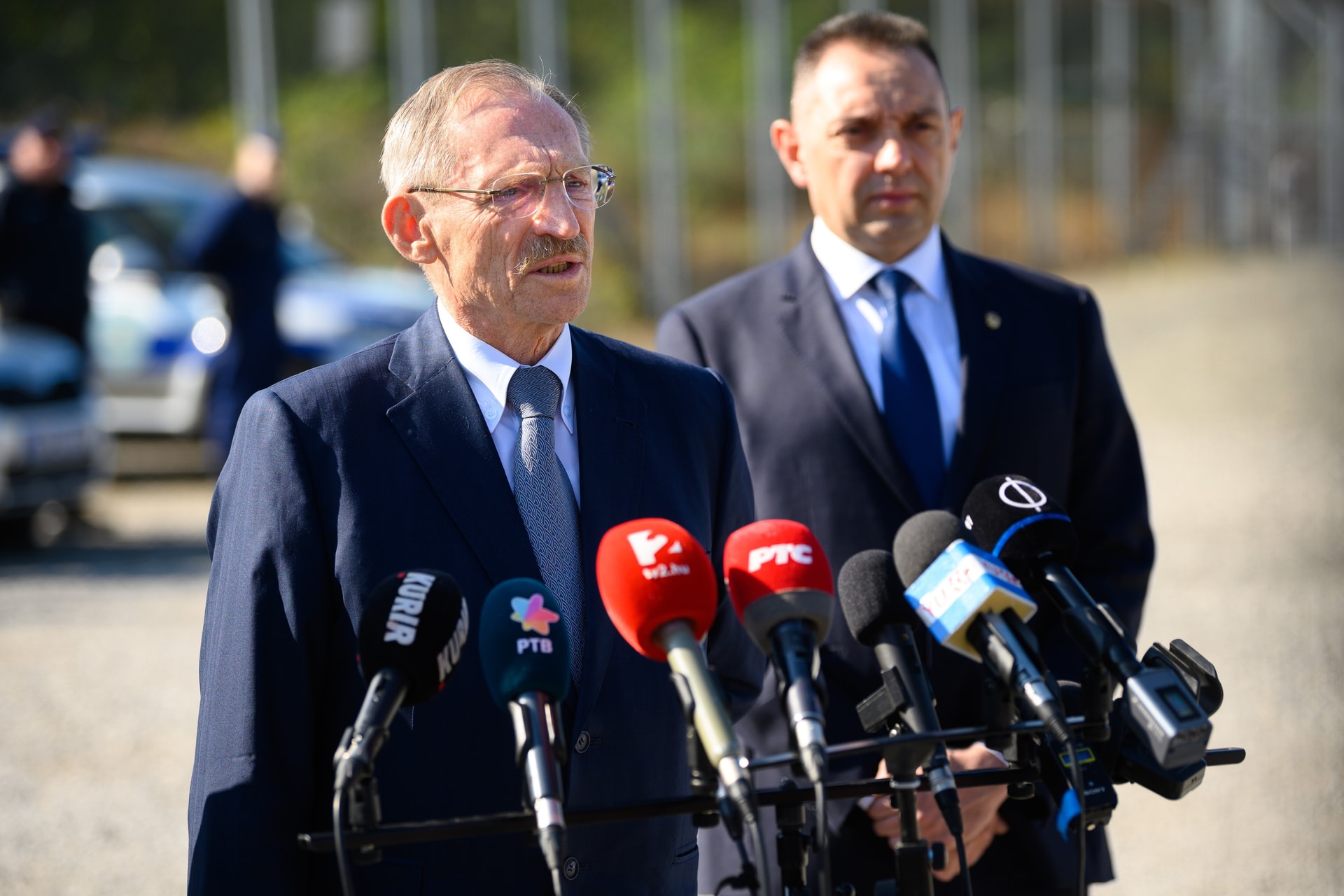 Pintér Sándor vizsgálatot rendelt el a mentőknél Gálvölgyi János esete után