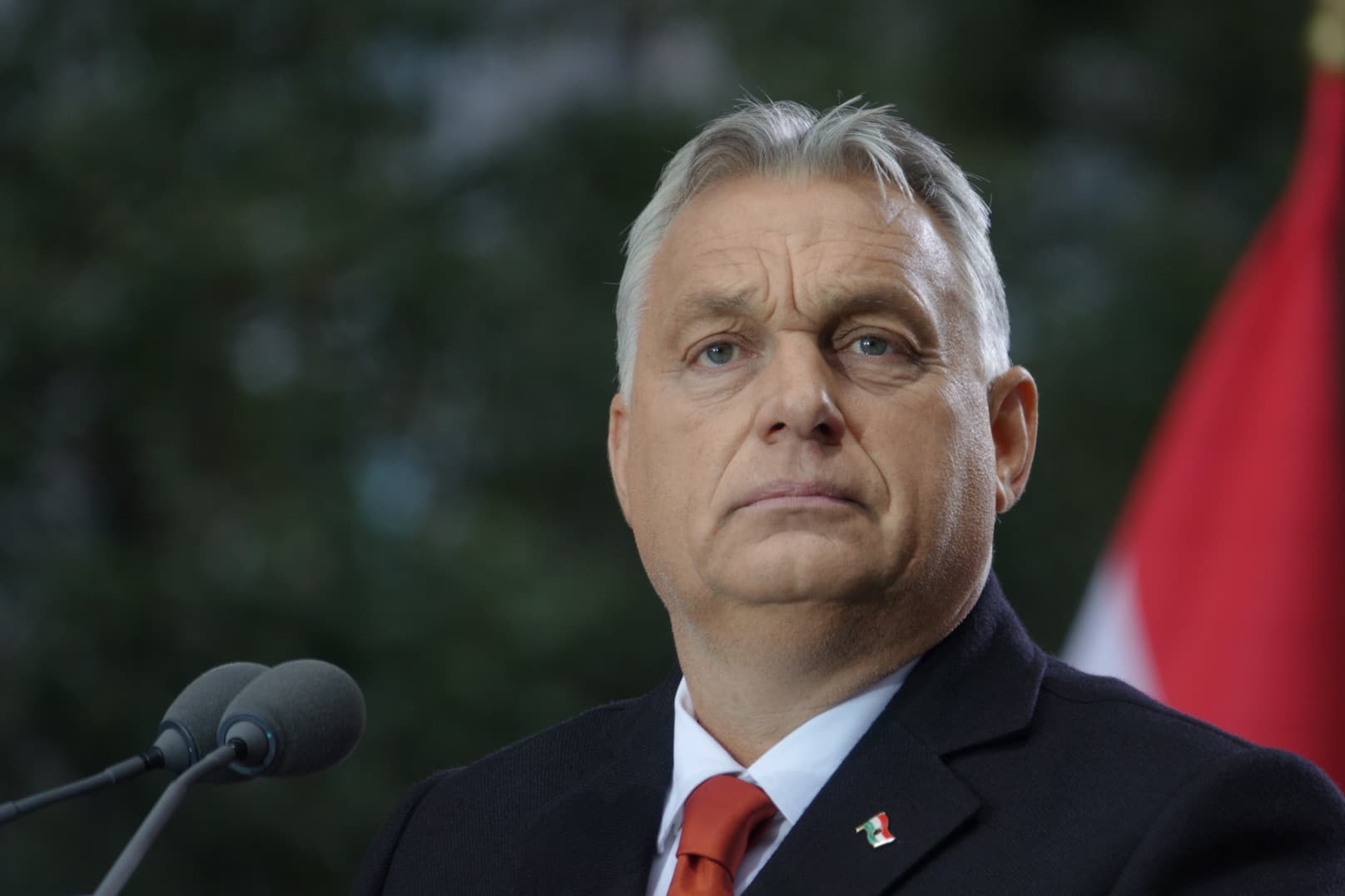Orbán Viktor: Megvédjük az alacsony rezsiárakat