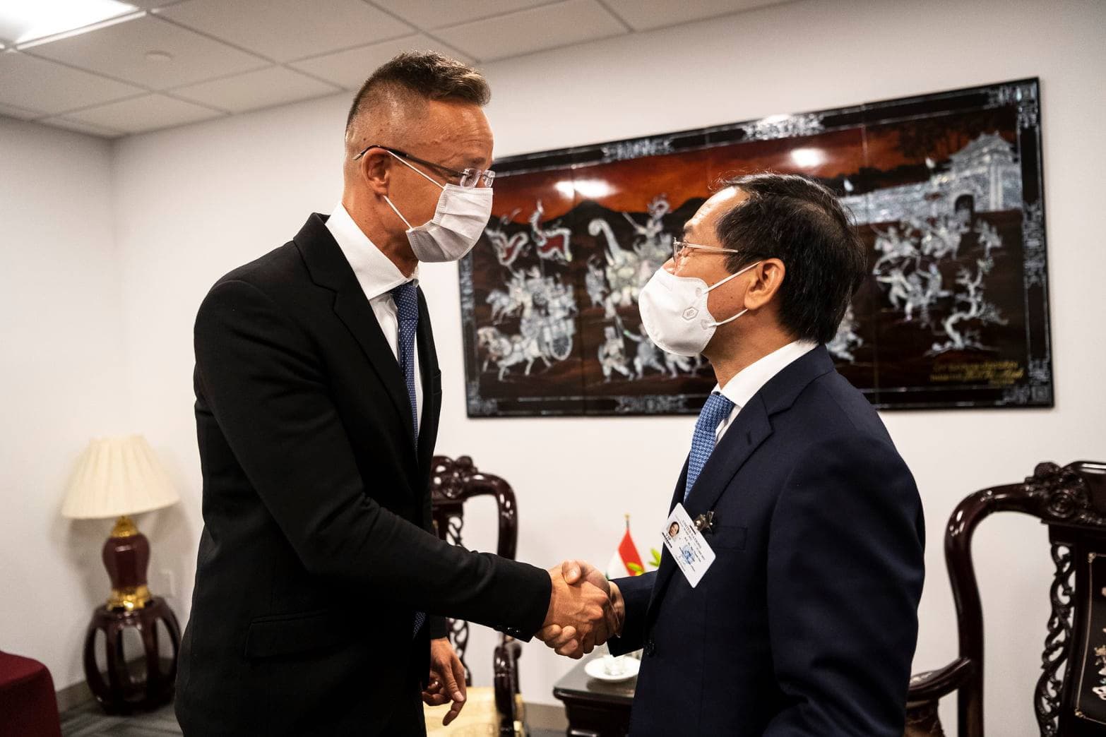 Szijjártó: 400-400 ezer vakcinát adott el Magyarország Vietnamnak és Thaiföldnek