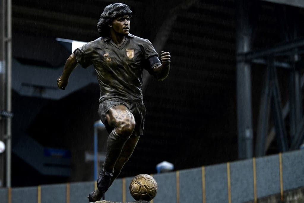 Halála évfordulóján Diego Maradonára emlékezett Nápoly