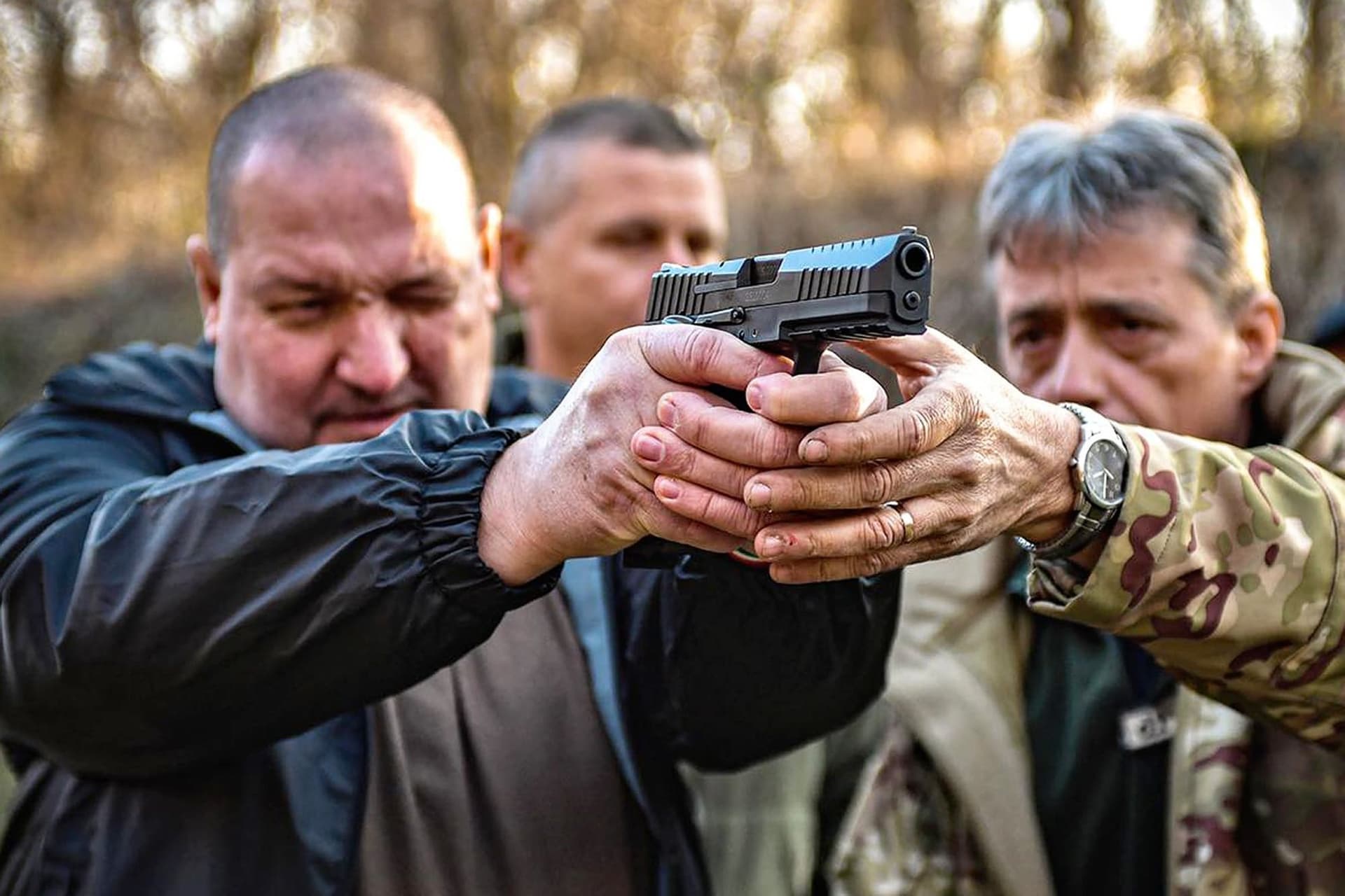 Lőtéren az új magyar fegyverek