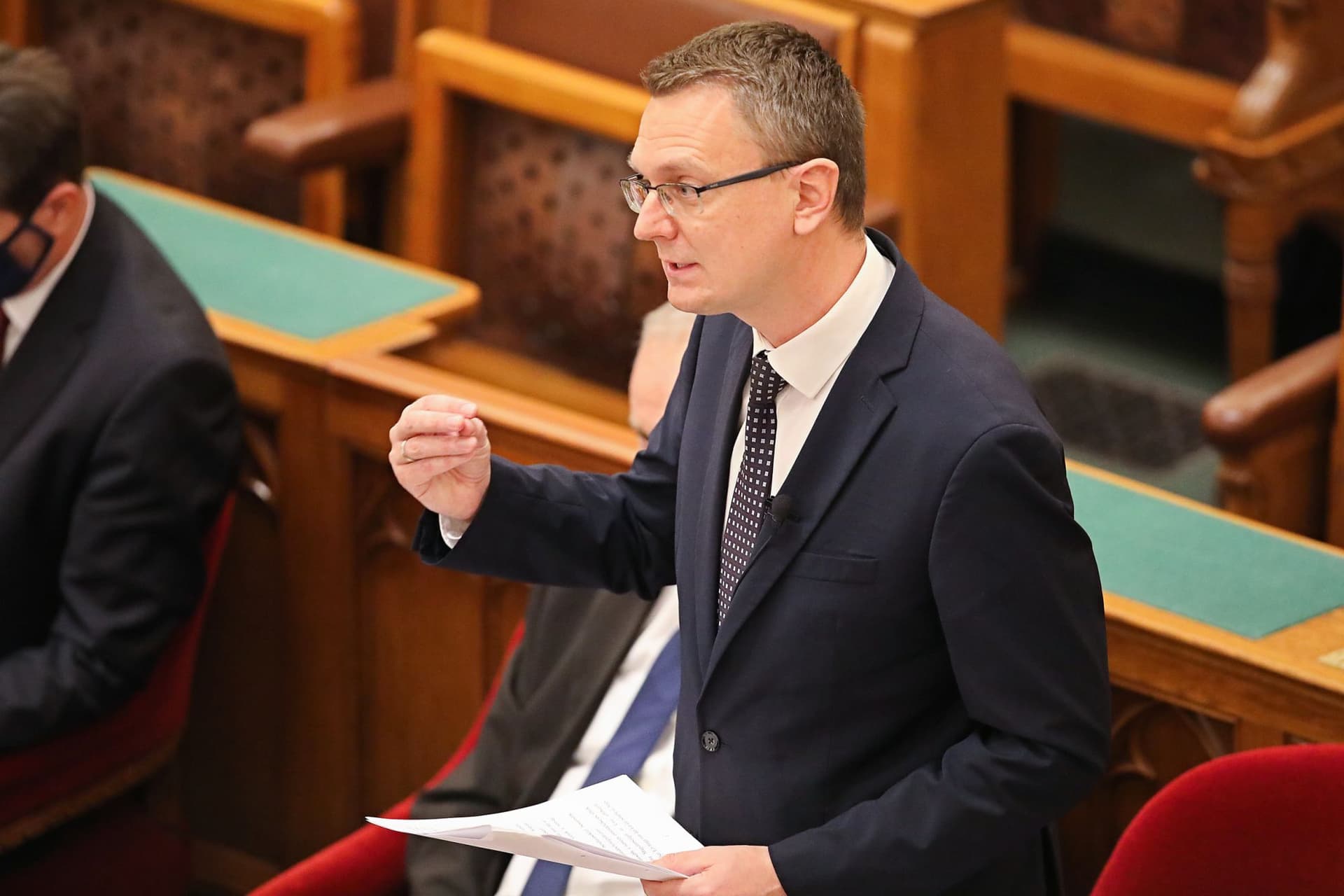 Erőltetetten próbál újabb köteles beszédet kreálni a baloldal