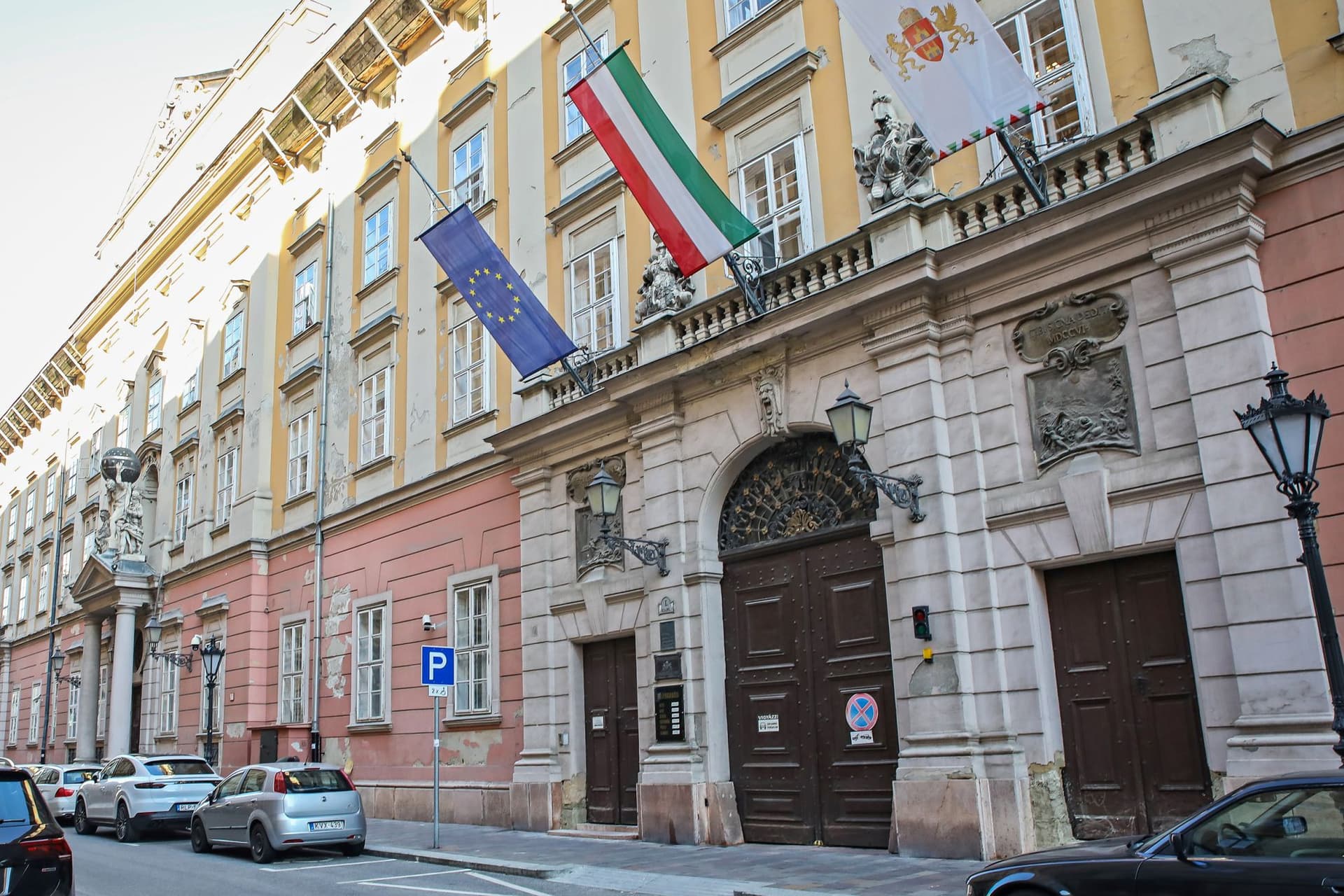 Manipulatív kérdések a Fővárosi Önkormányzattól