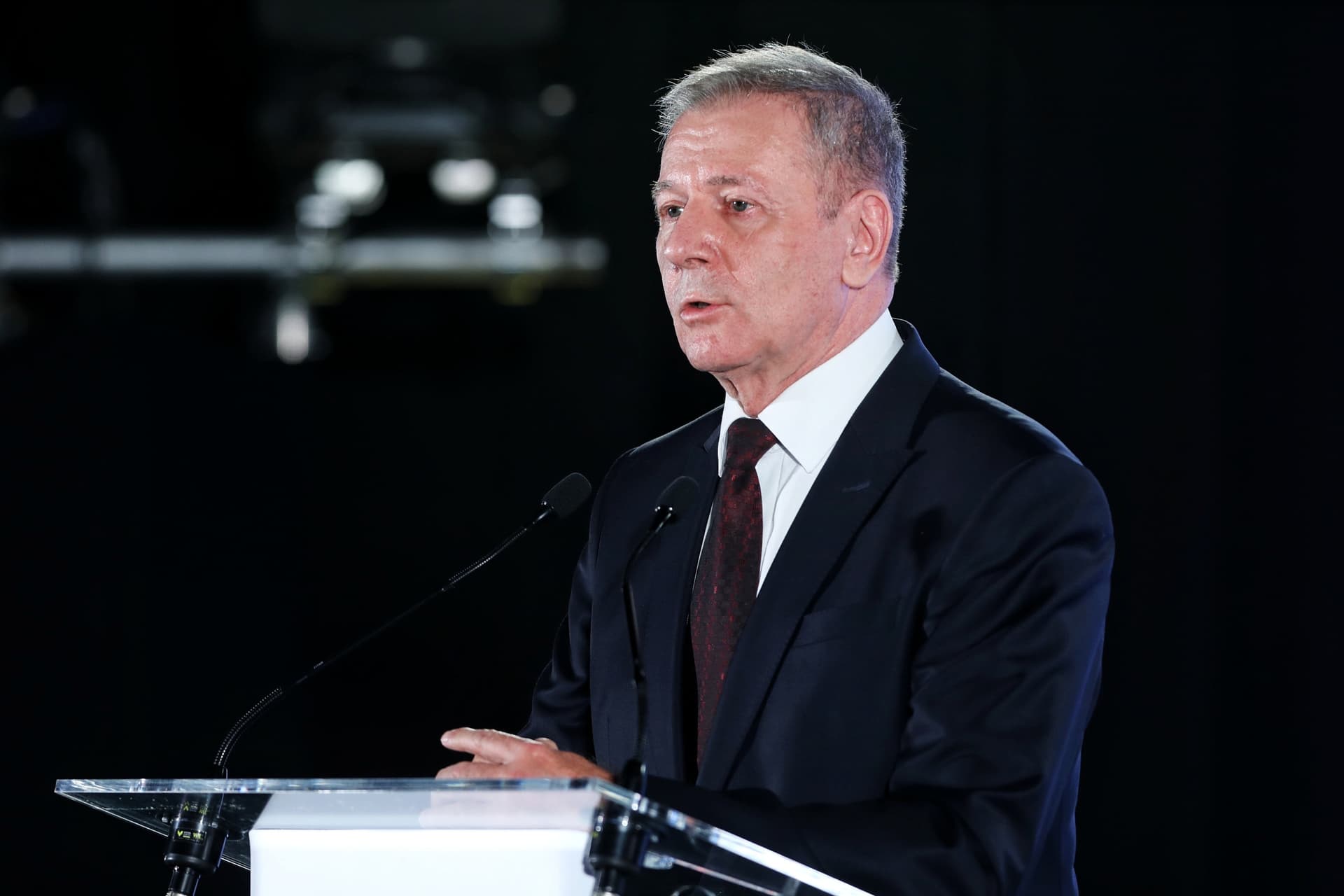 Benkő: Erődemonstráció és párbeszéd együtt teremthet békét