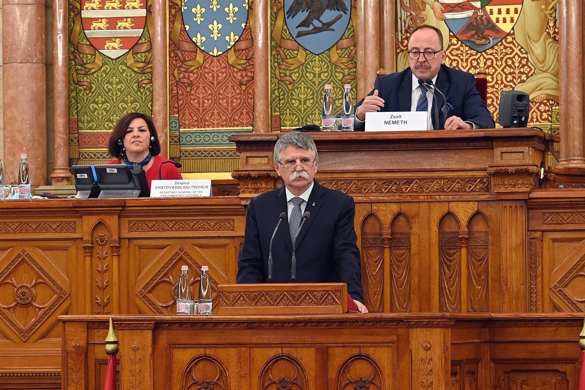 Kövér László: Felemel a szilárd öntudat, identitás