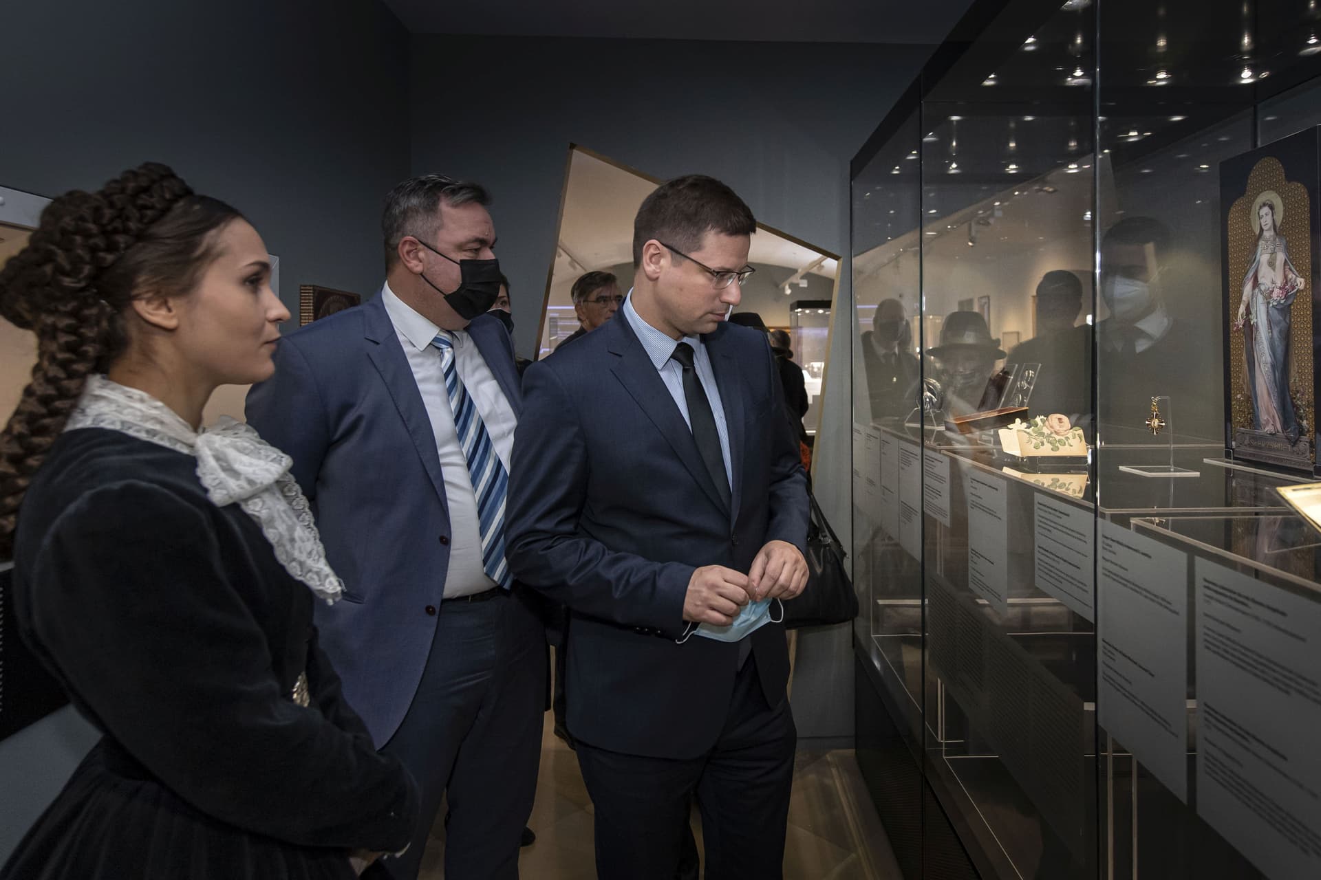 Wittelsbachok - Sisi családja címmel nyílt tárlat a Nemzeti Múzeumban