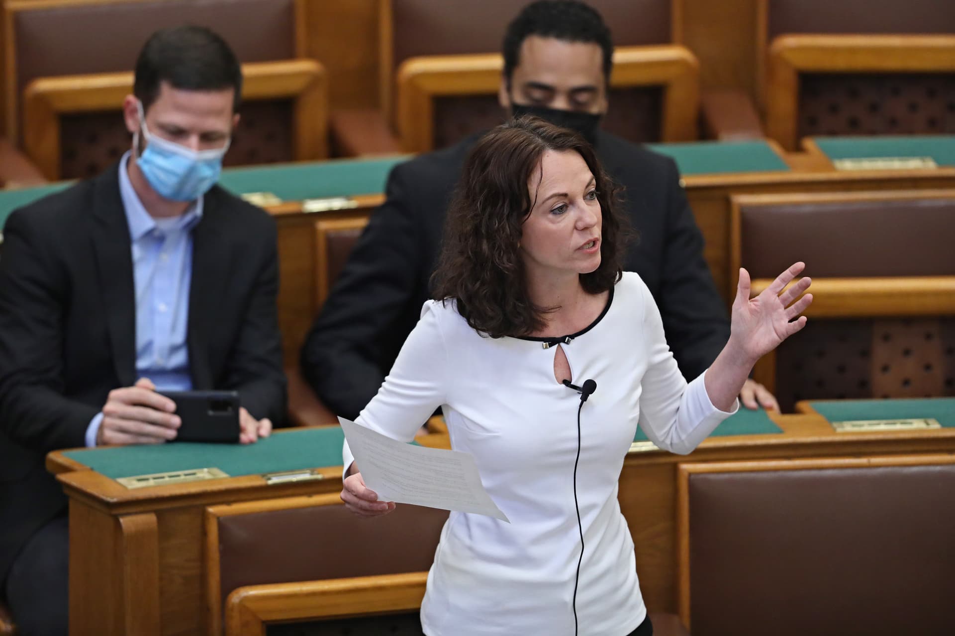 Kokainbizniszből származó pénzből finanszírozhatják Szabó Tímea kampányát
