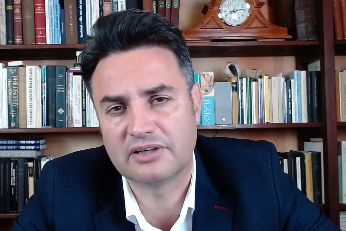 Álhírt kiált az álhírterjesztő
