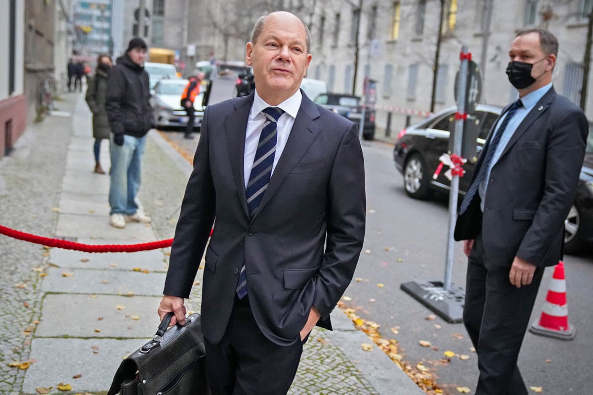 Alakul a Scholz vezette német kormánykoalíció