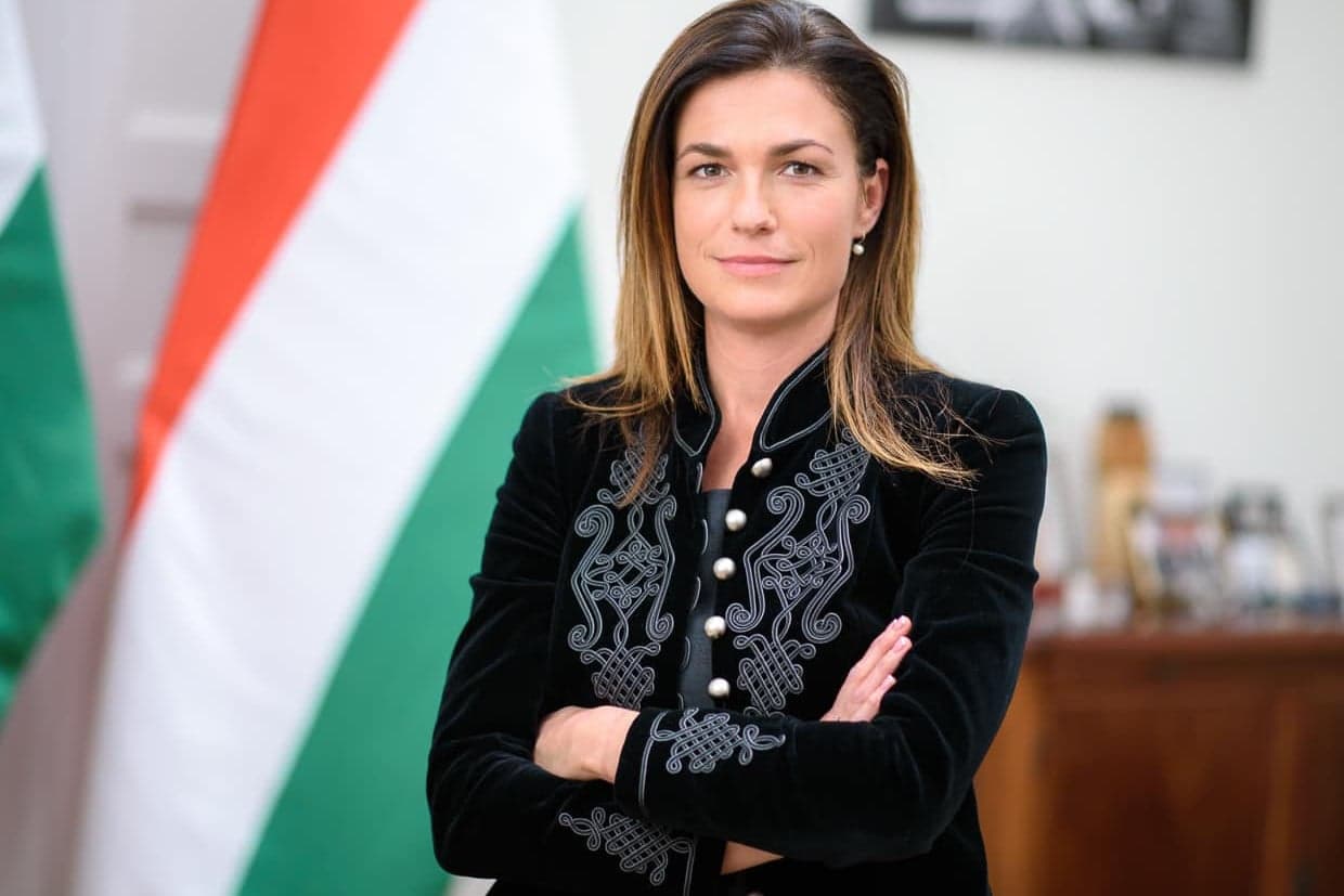 Varga Judit: Nem engedünk Brüsszel nyomásának!