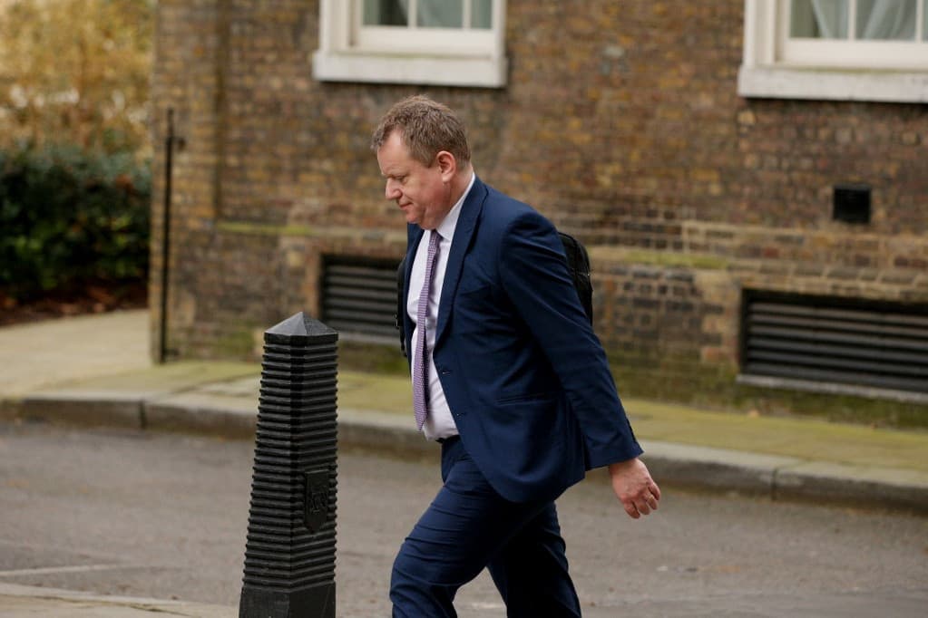 Lemondott a brit Brexit-ügyi államtitkár