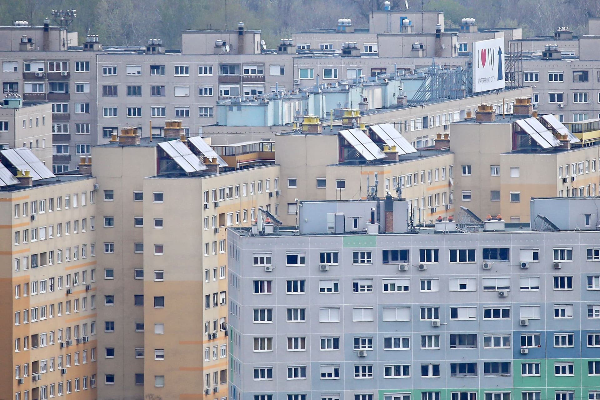 Még mindig felfelé mennek a lakásárak