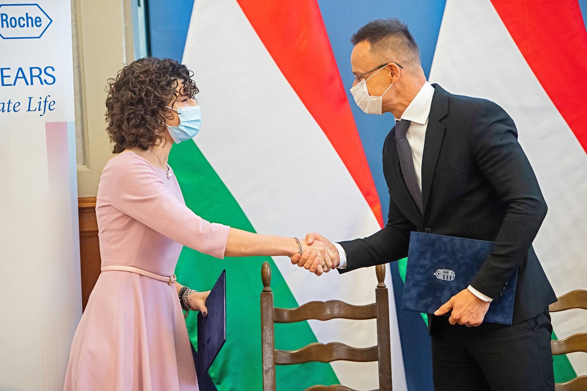 Szijjártó Péter: A gyógyszeripar mintegy harmincezer embernek ad munkát hazánkban