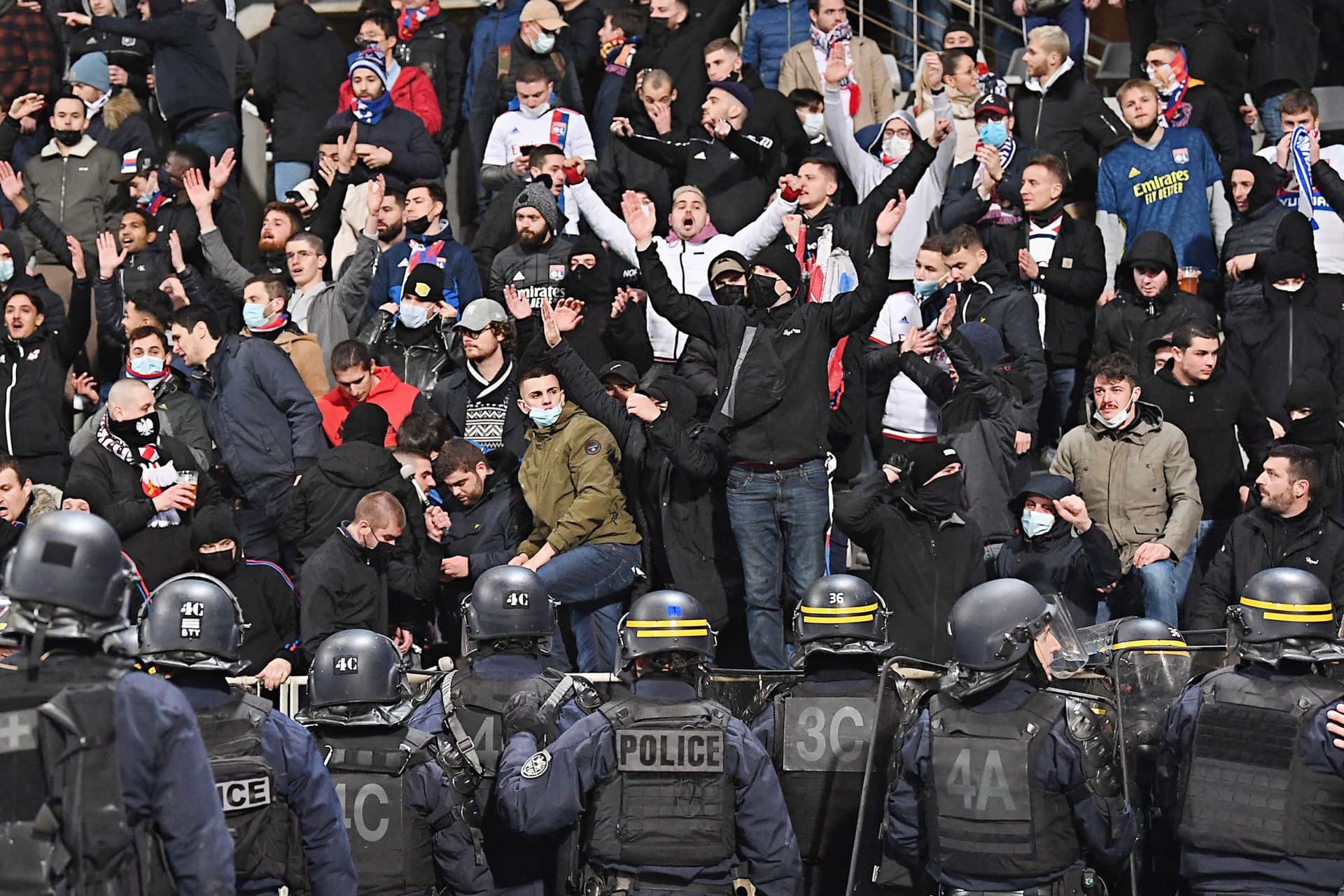 Nagy a baj a francia futballban