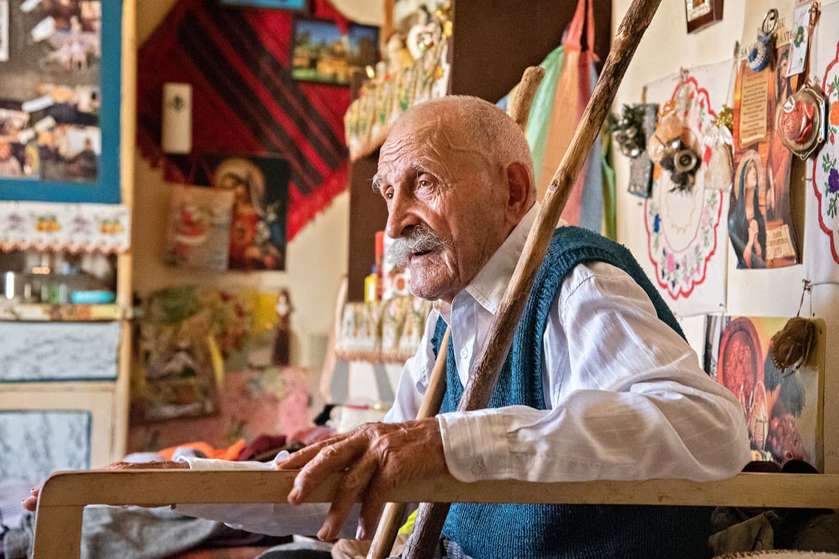 Ahol a tanyagondnok az egyetlen állandó vendég