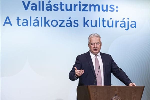 Semjén: A vallási turizmus az ember teljes antropológiai valóját megszólítja