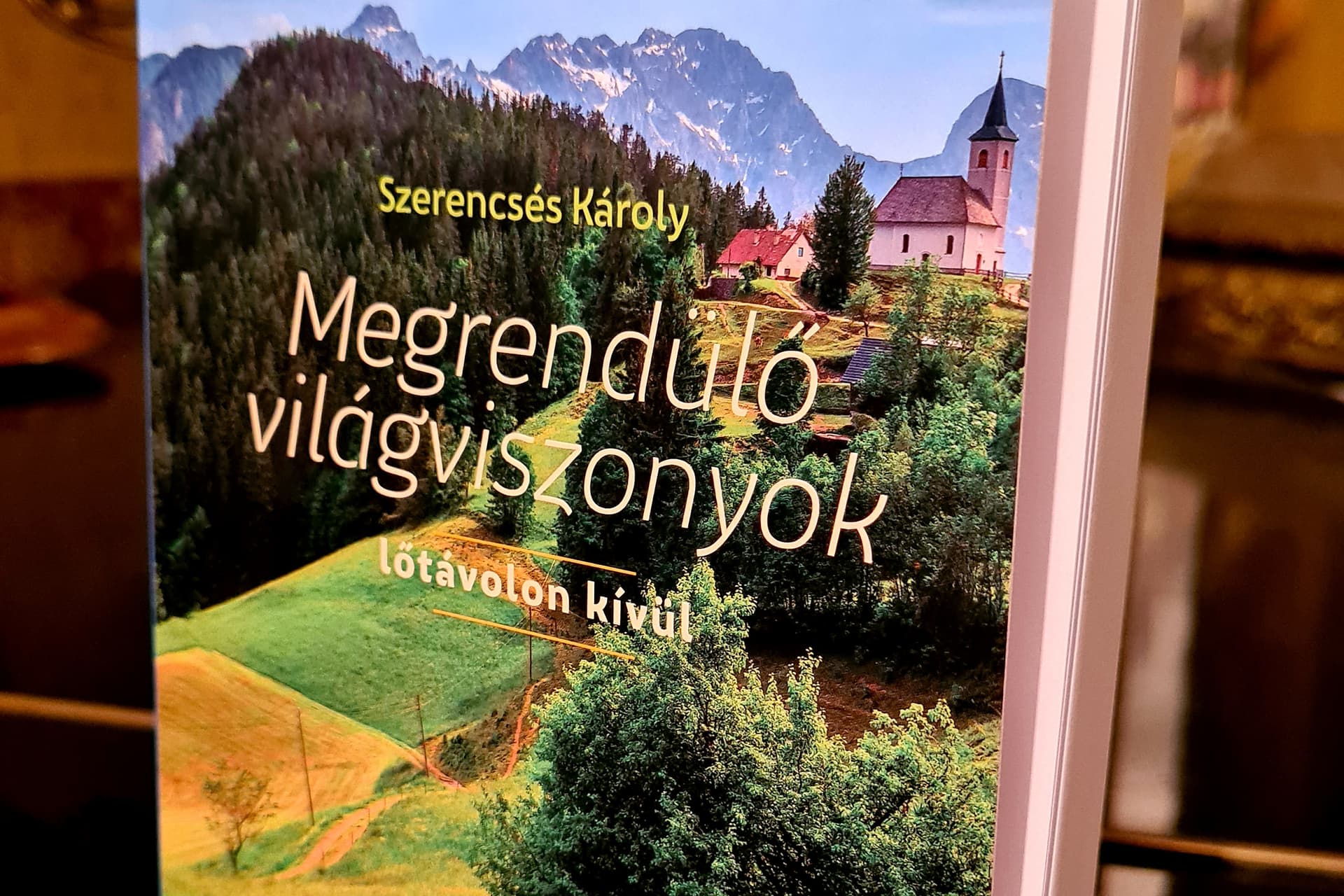 Megjelent Szerencsés Károly új kötete