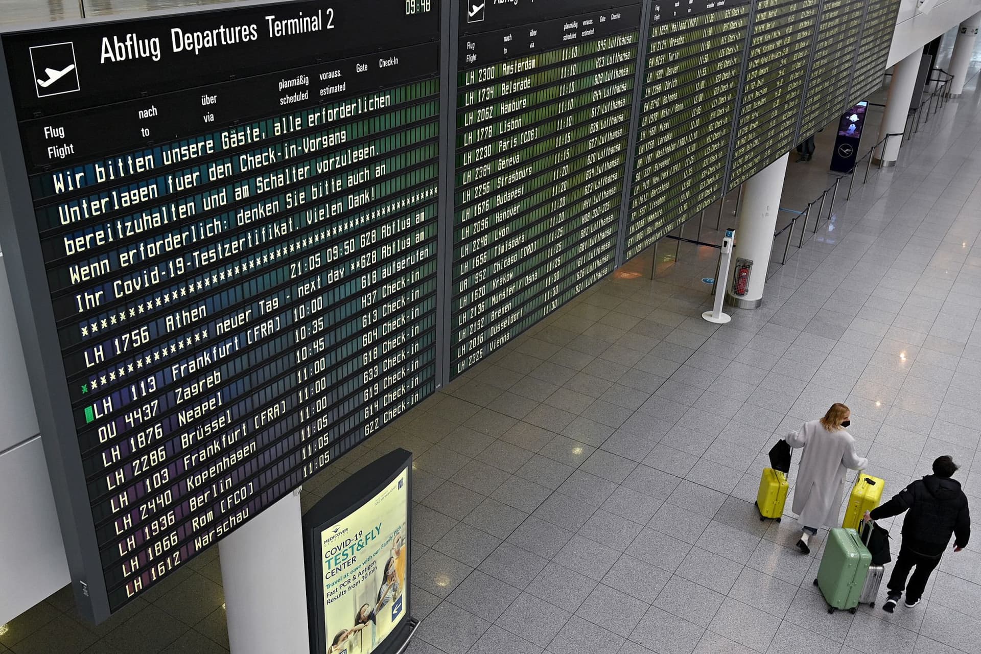 Pilótasztrájk miatt több száz járatát törölte az Eurowings