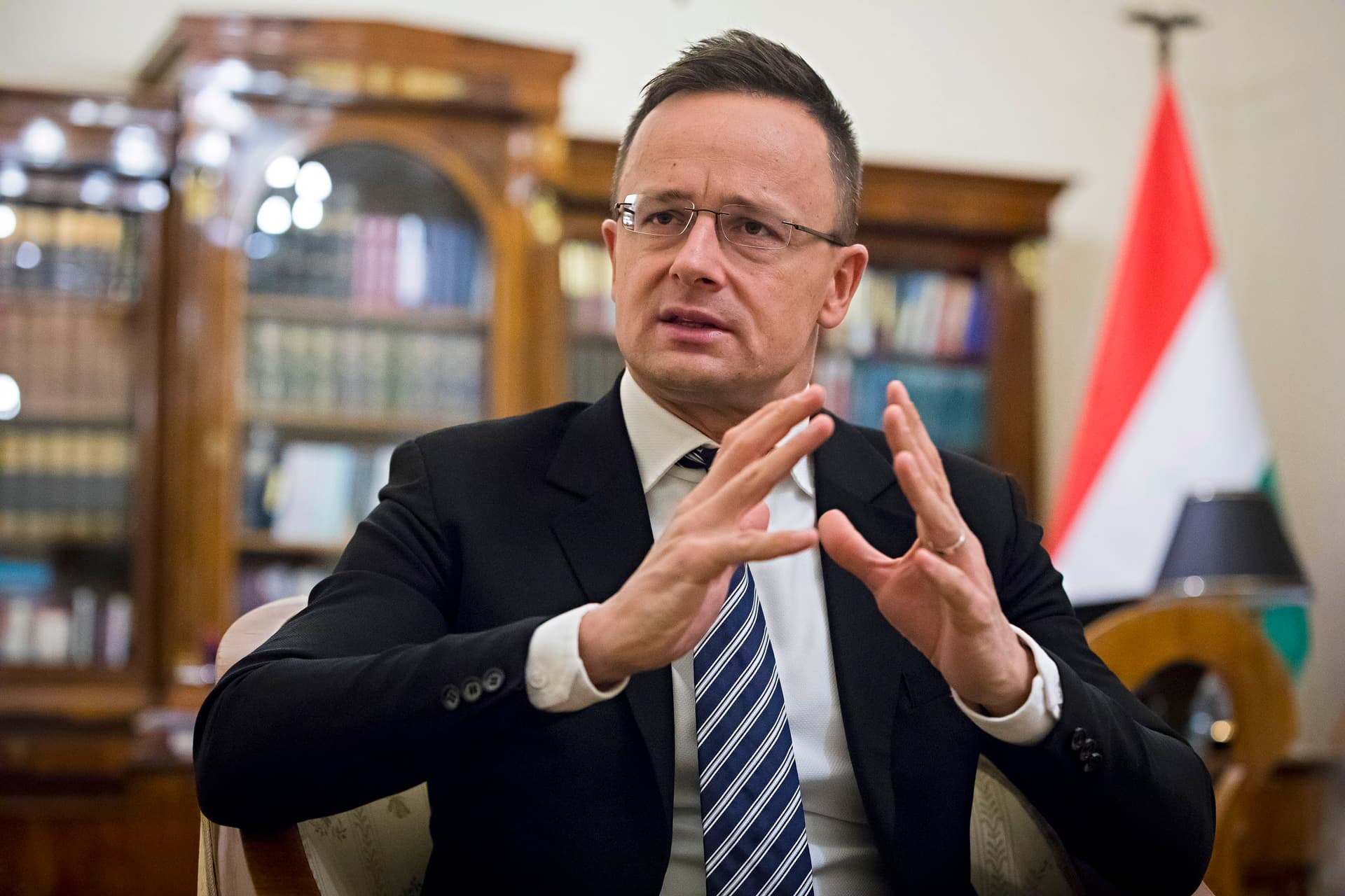 Baloldali háttértárgyalások