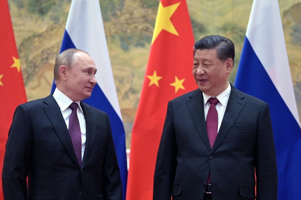 Moszkva és Peking a NATO terjeszkedésének leállítását sürgette