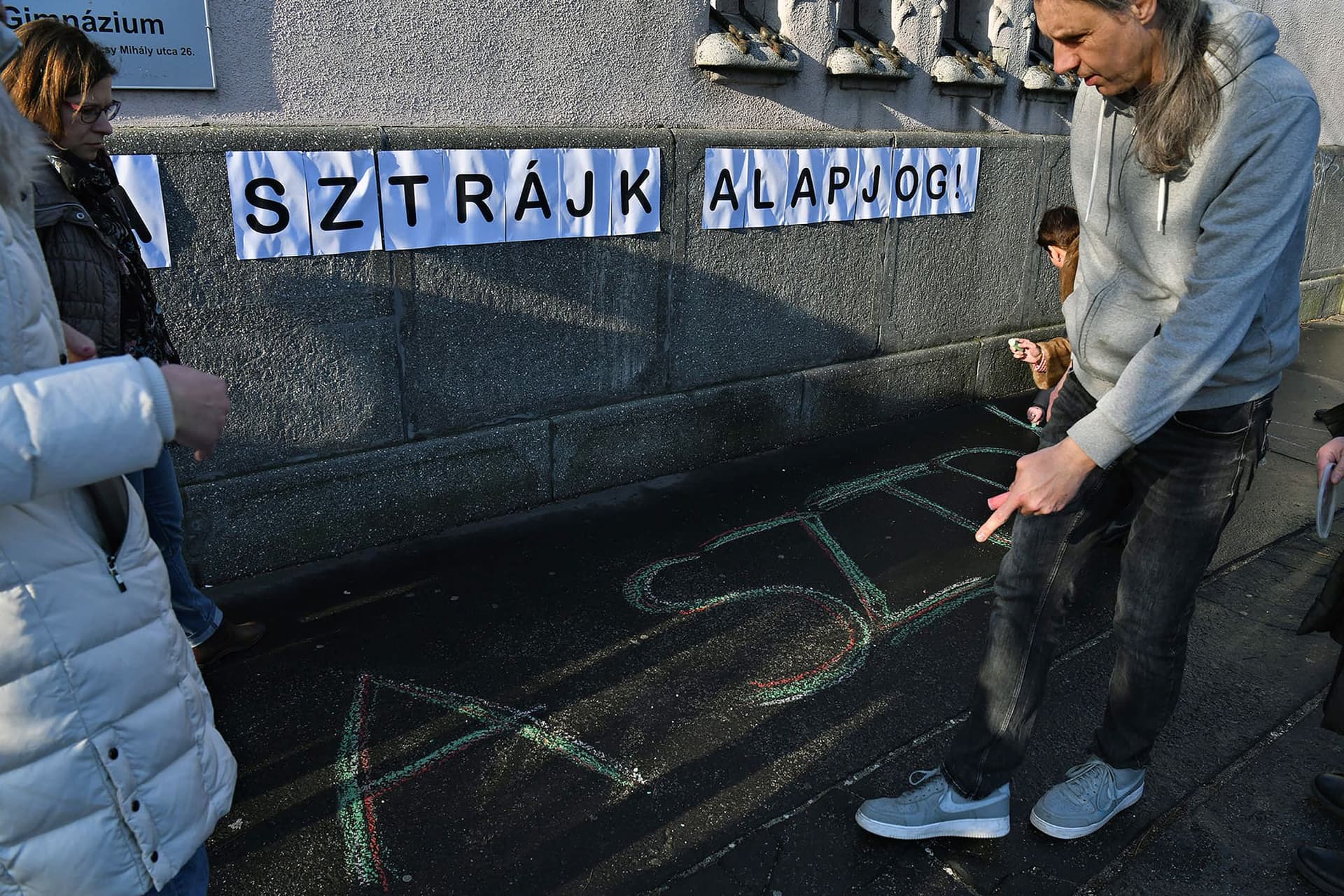 Ködösít a tanári sztrájkbizottság