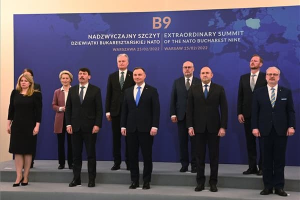 Áder: Magyarország határozottan elítéli az Ukrajna elleni orosz támadást