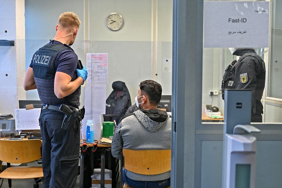 Eurostat: Tavaly 1,08 millió nem uniós állampolgár tartózkodott illegálisan Európában