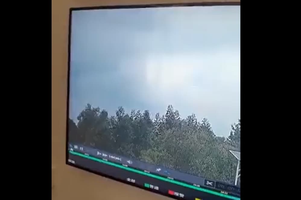 Hétfőn lezuhant egy utasszállító repülőgép