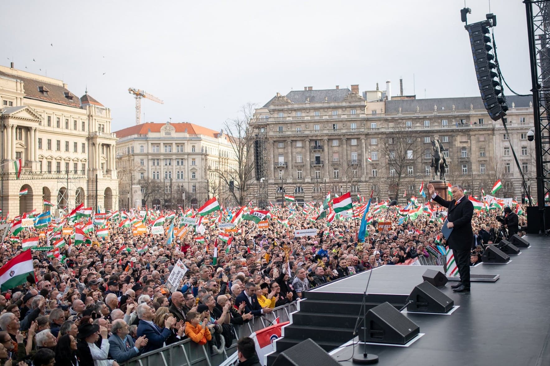 Orbán Viktor: Csak a Fidesz tudja megvédeni a családjainkat