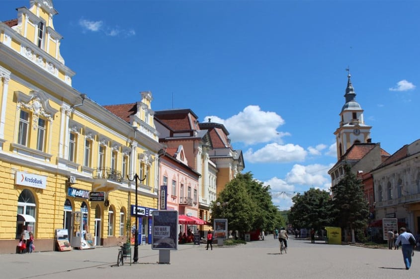 A kormány segít Beregszászon