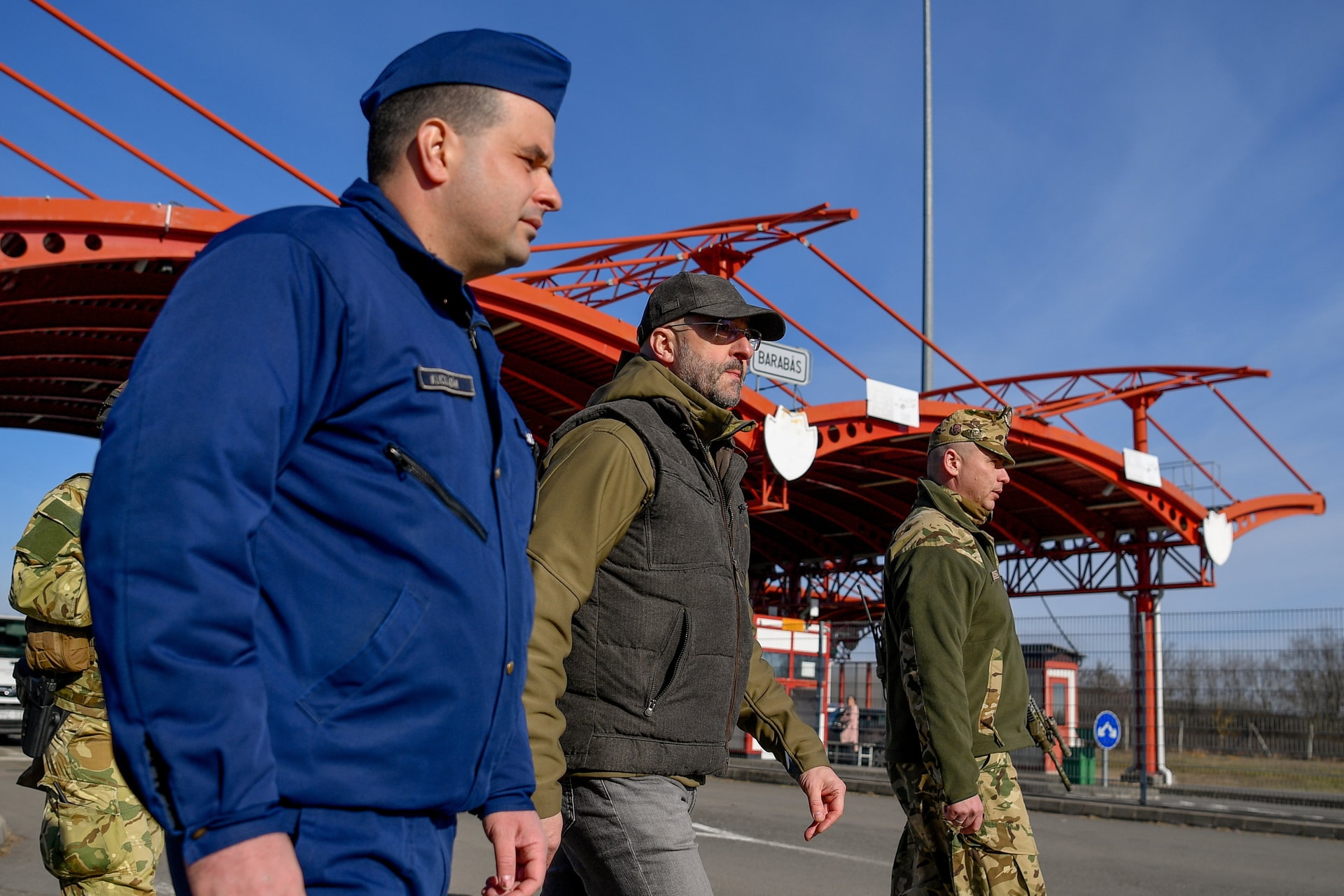 Kovács Zoltán: Egy emberként segít Magyarország a menekülteken